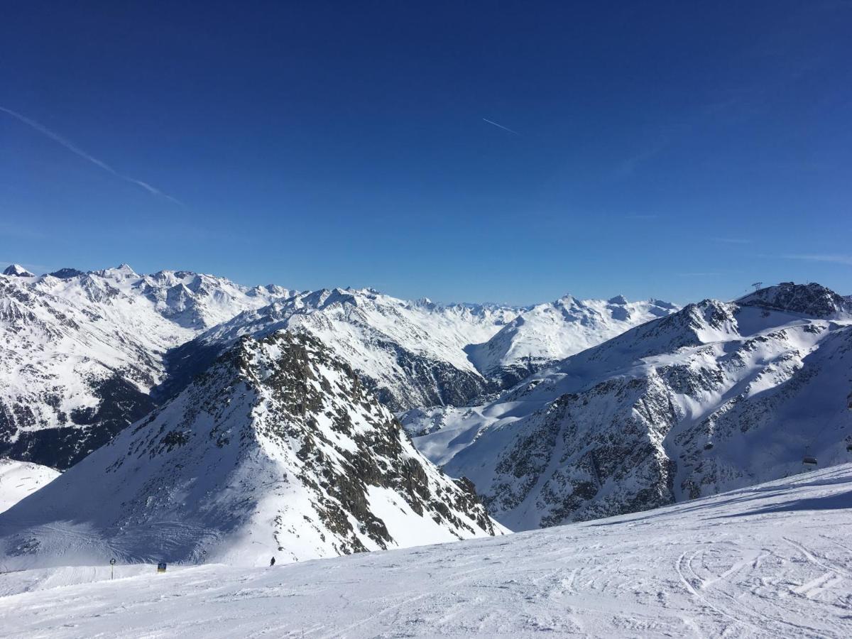 Haus Montjola Hotel Sölden Buitenkant foto