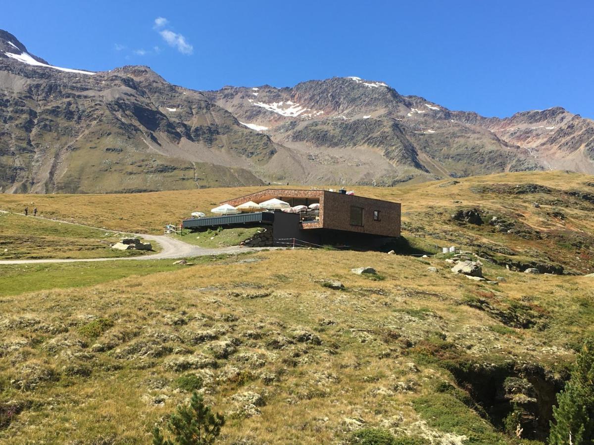 Haus Montjola Hotel Sölden Buitenkant foto