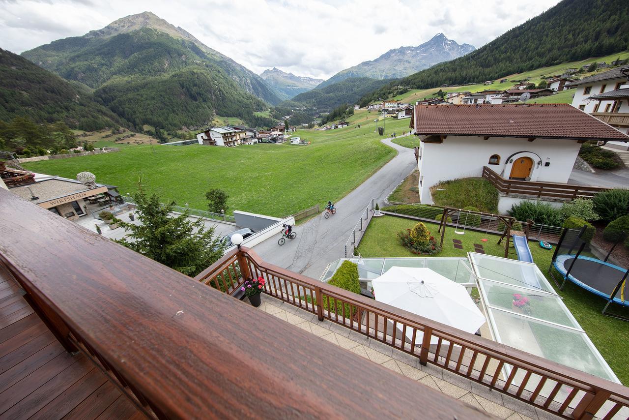 Haus Montjola Hotel Sölden Buitenkant foto